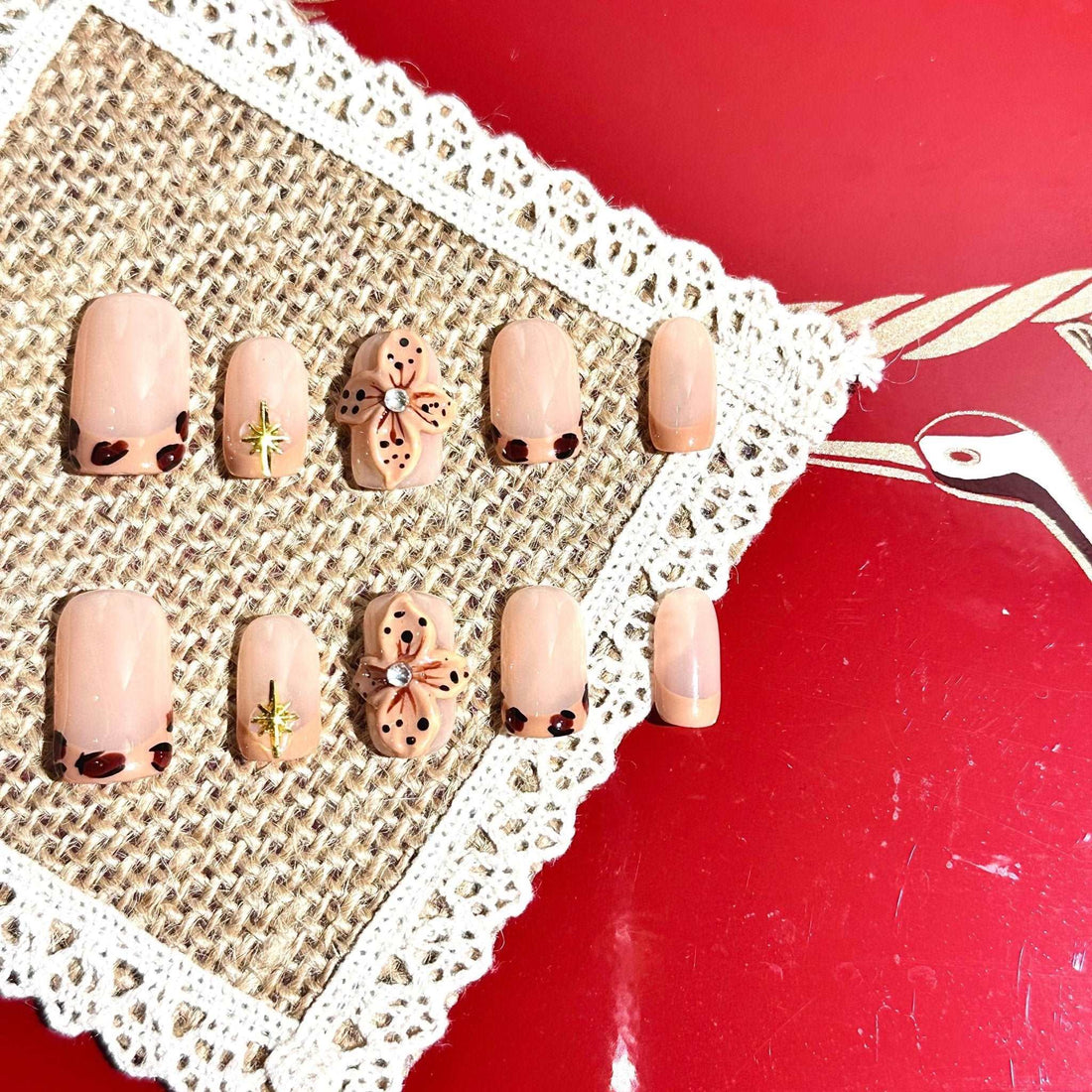 Is 2024 Autumn/Winter Leaf & Latte Brown Hand-Carved Press-On Nails Worth 29.95? Here's the Truth