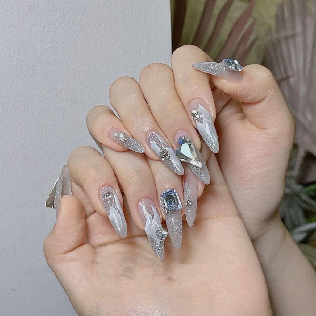 French Smudged False Nails from SHOPQAQ