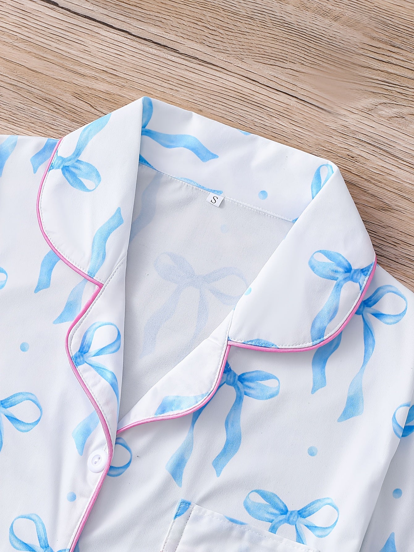 2pcs Women'S Pajama Set, Short Sleeve Shirt with Lapel Collar and Button Placket, Elastic Shorts, Polyester Knit Fabric with Elastane, Printed Bowknot Pattern, Comfortable Loungewear for All Seasons