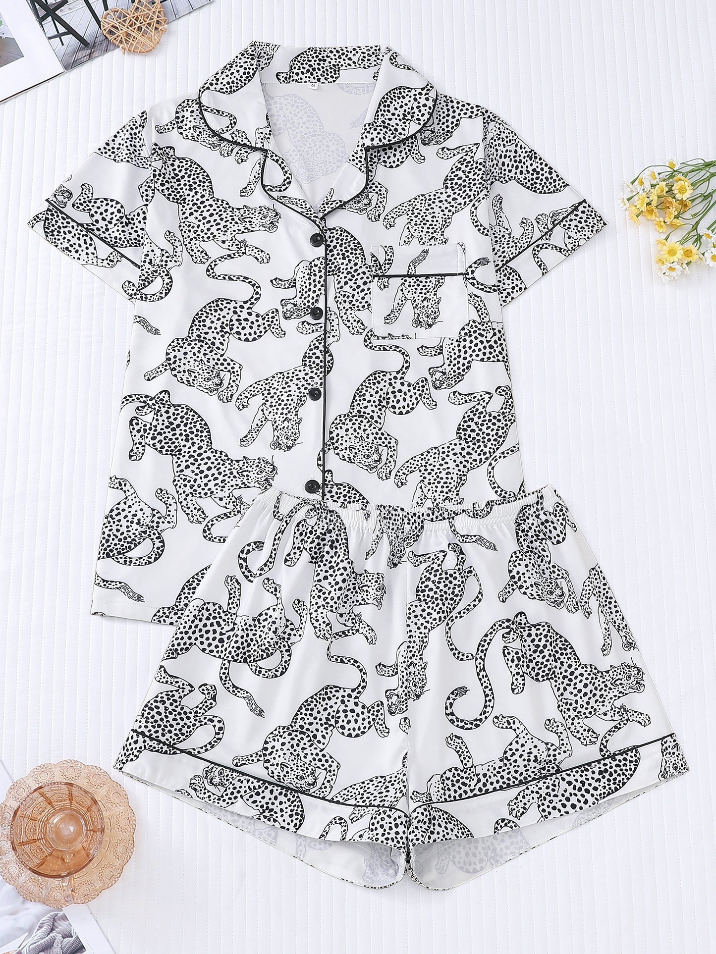 Women's Leopard Print Casual Pajama Set, Short Sleeve Buttons Lapel Top & Shorts, Comfortable Relaxed Fit, Summer Nightwear