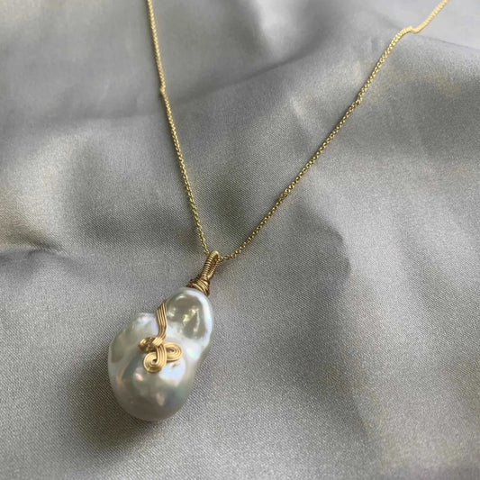 Baroque pearl pendant necklaces from SHOPQAQ