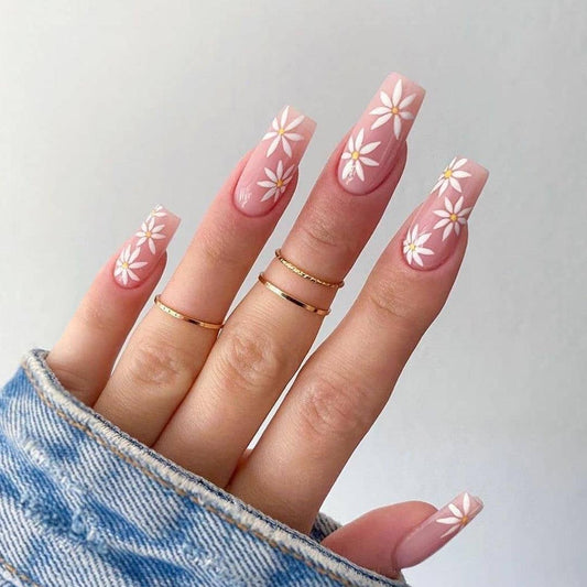 Country style False Nails from SHOPQAQ