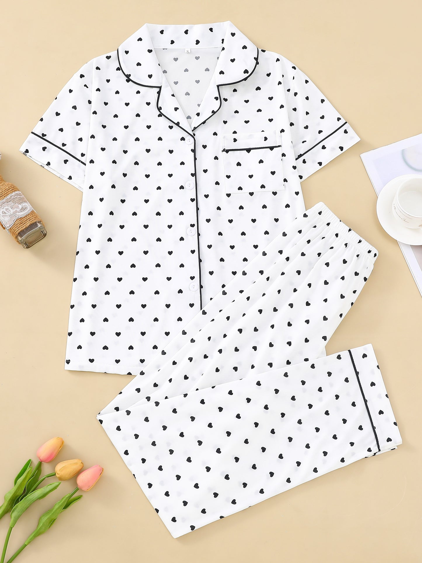 Heart Print Pajama Set for Women - Short Sleeve, Lapel Collar, Micro Elasticity, Polyester, Machine Washable, Elegant Sleepwear for All Seasons - Random Heart Pattern, Placket Closure, Knit Fabric