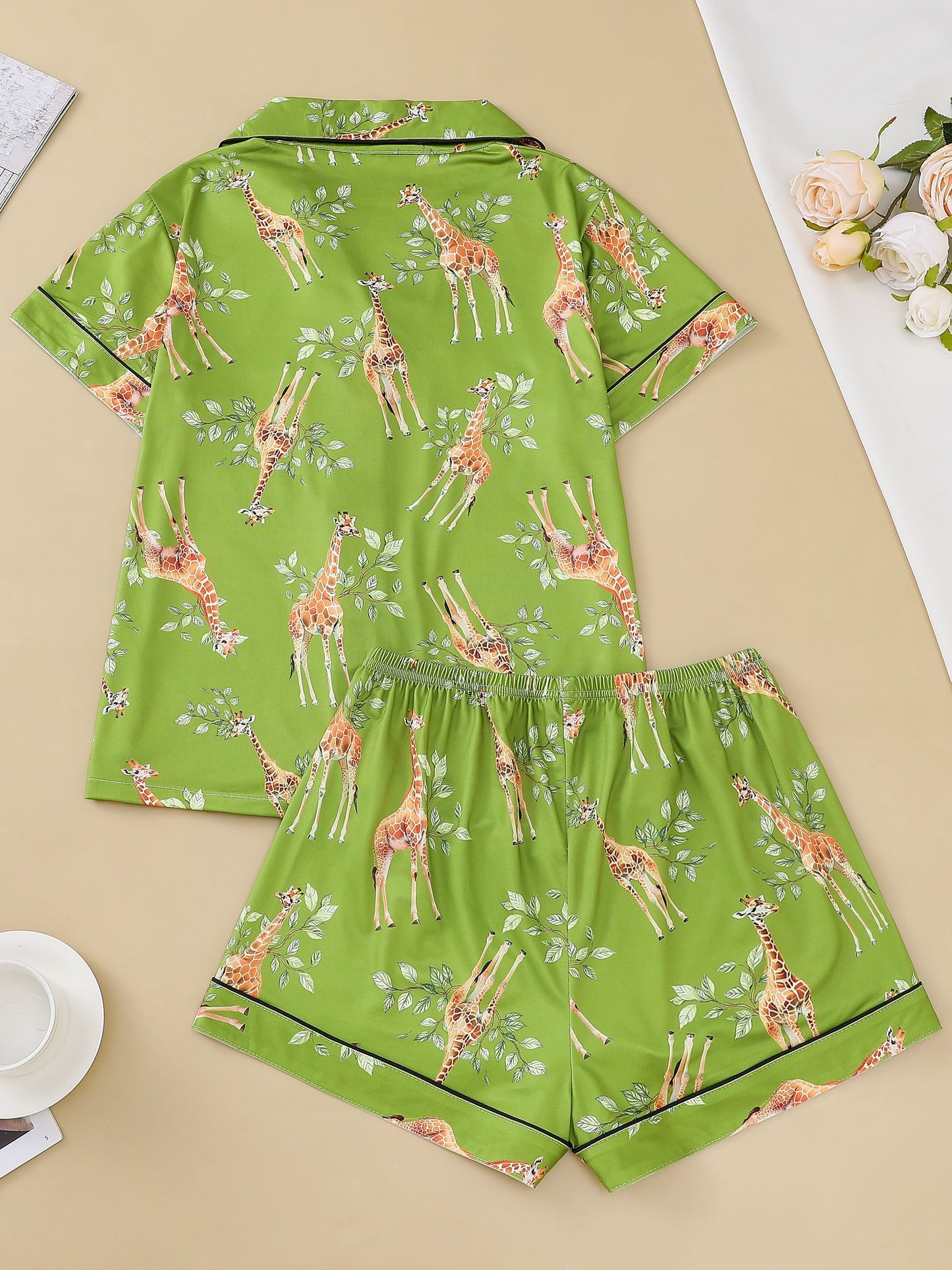 Comfortable Relaxed Fit Women's Short Sleeve Giraffe & Leaf Print Casual Pajama Set with Buttons Lapel Top & Shorts