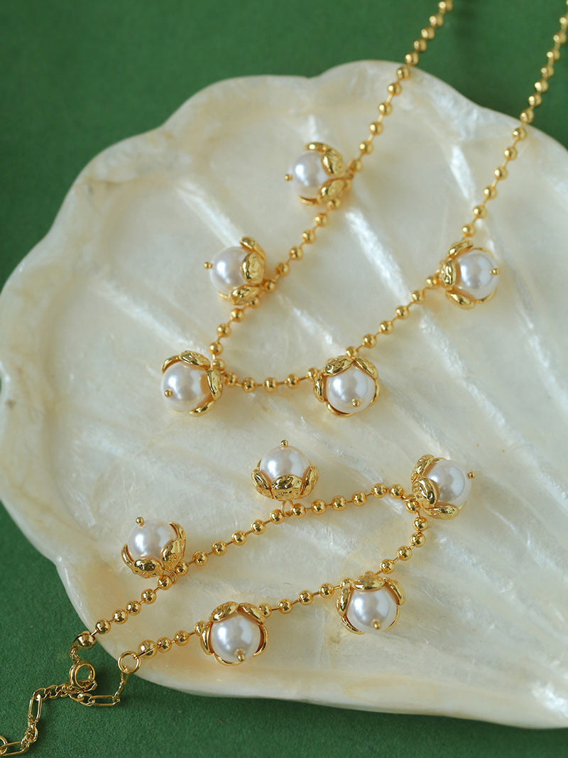 5 Flower Stamen Pearl Bracelet | Bracelets | 18k, 18K gold plated, 9new, _badge_new, Bracelet, gold bracelet, imported artificial pearl, Pearl Bracelet | SHOPQAQ