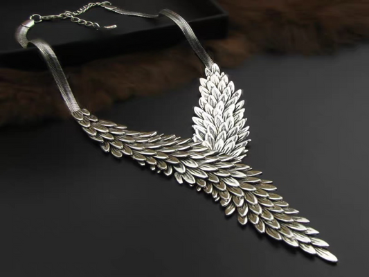 Feather Y-Shaped Necklace | Necklaces | SHOPQAQ